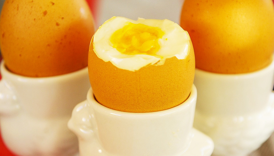 Jajko i jego wartości odżywcze. Super-pokarm czy cholesterolowy postrach sportowców?